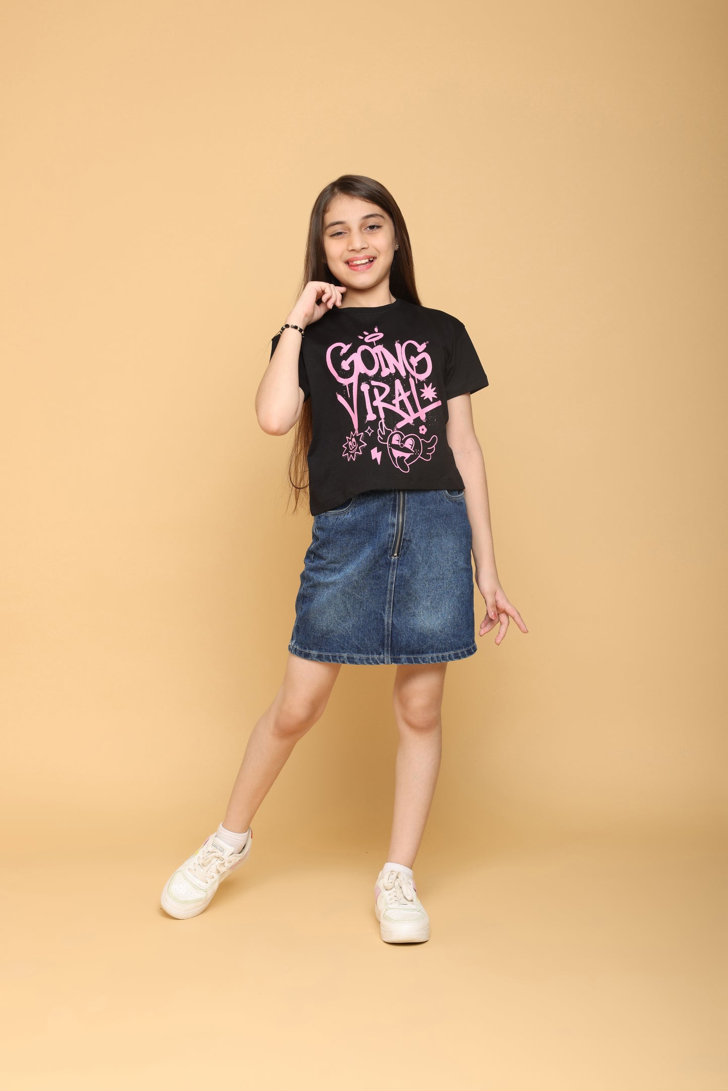 Going Viral T-Shirt For Girls