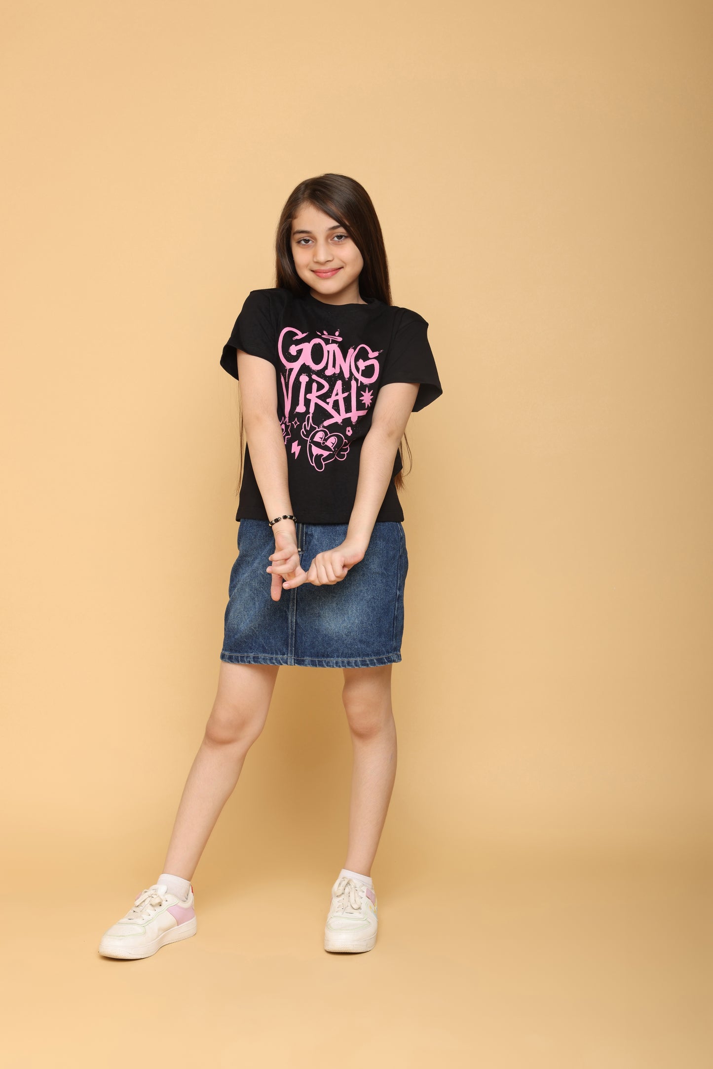 Going Viral T-Shirt For Girls