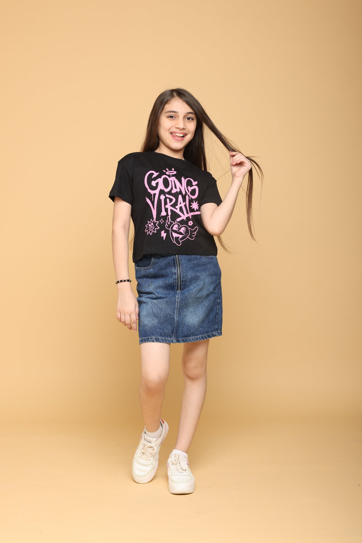 Going Viral Crop Tee